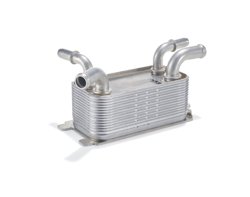 MAHLE oil cooler helps to increase the service life of the engine. 