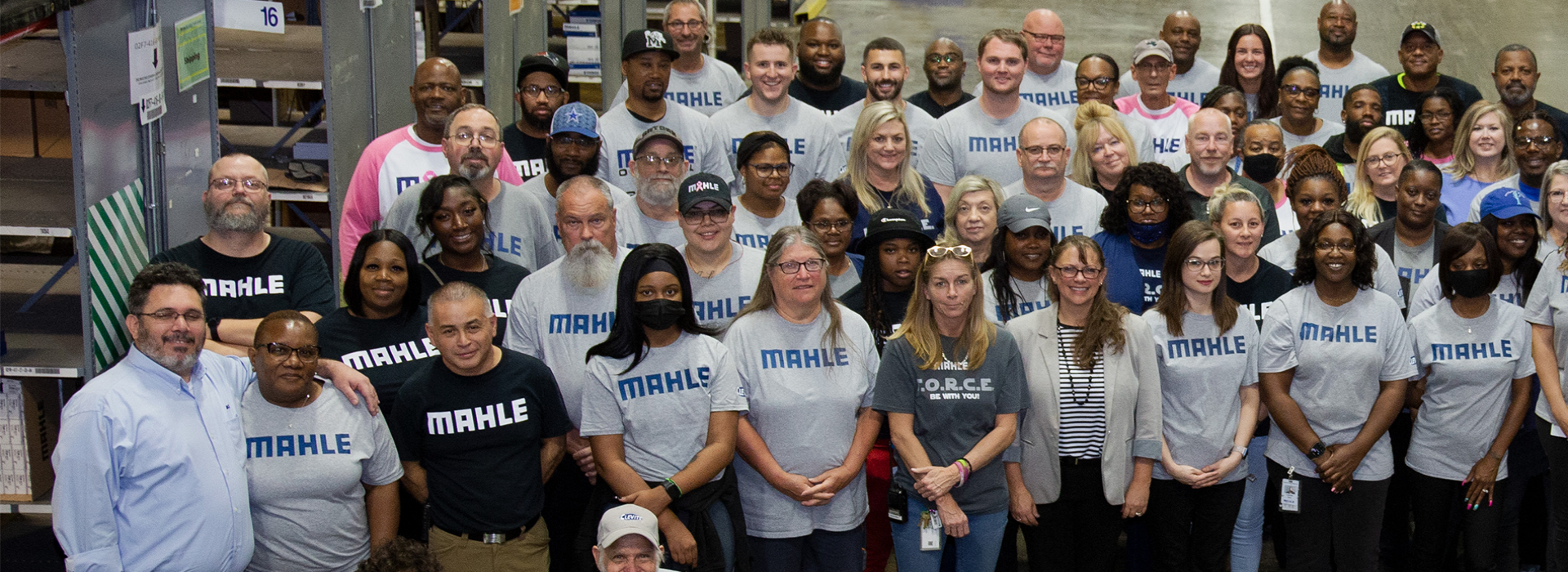 NOW HIRING in Olive Branch!