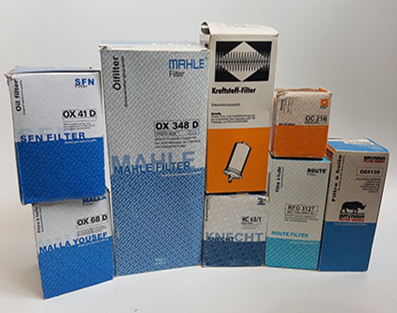 Variety of counterfeit packaging. These packages are not MAHLE products. 